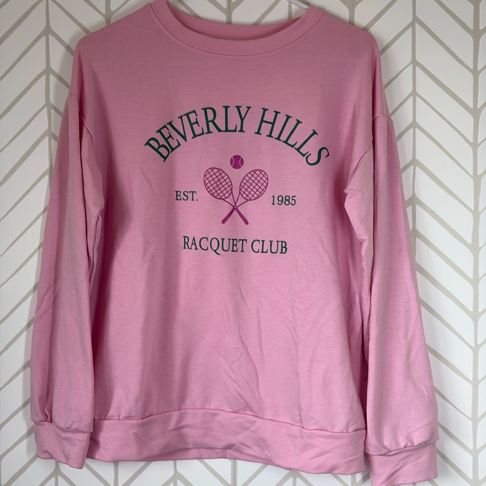Preppy Light sweatshirt 
Beverly Hills racquet club 
Size M